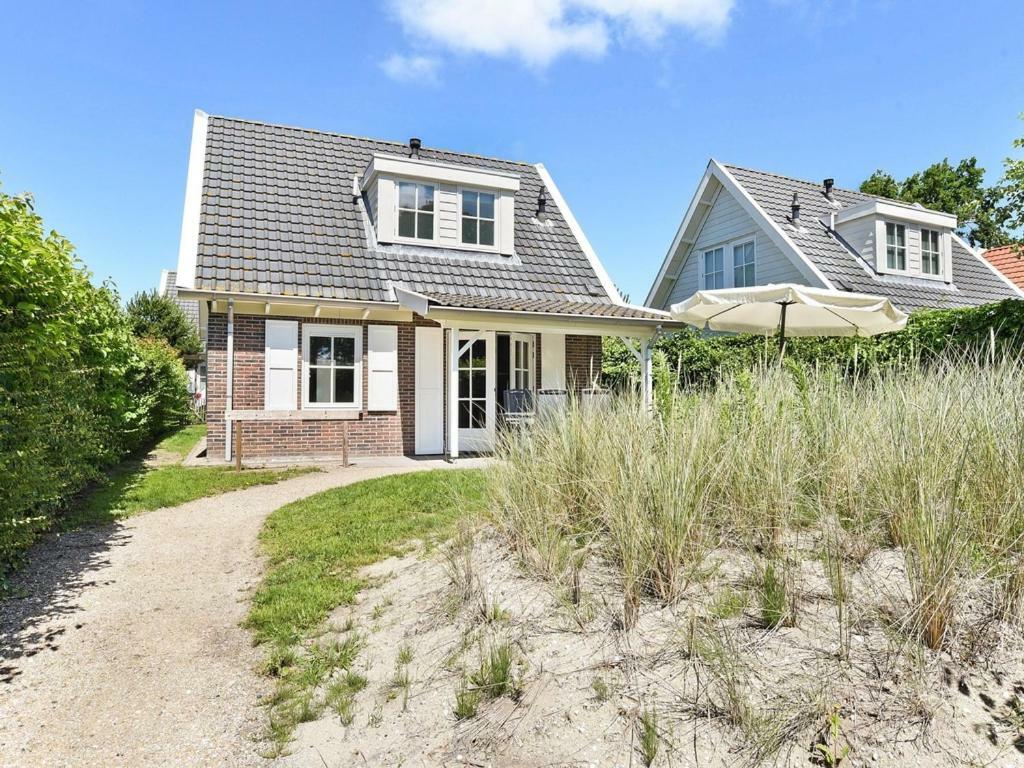 Landal Duinpark 'T Hof Van Haamstede Hotel Burgh-Haamstede Exterior photo